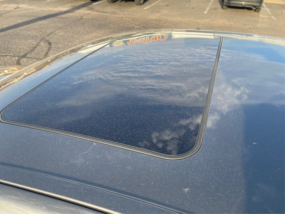 Photo 11 of this Mercedes-Benz E 350