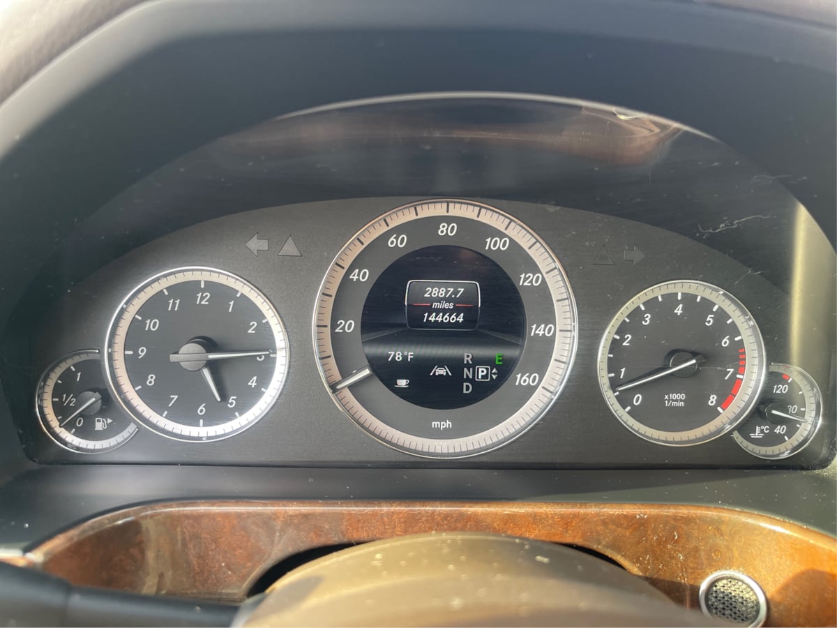 Photo 17 of this Mercedes-Benz E 350