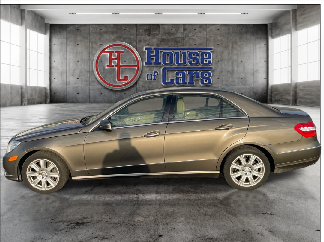 Photo 8 of this Mercedes-Benz E 350