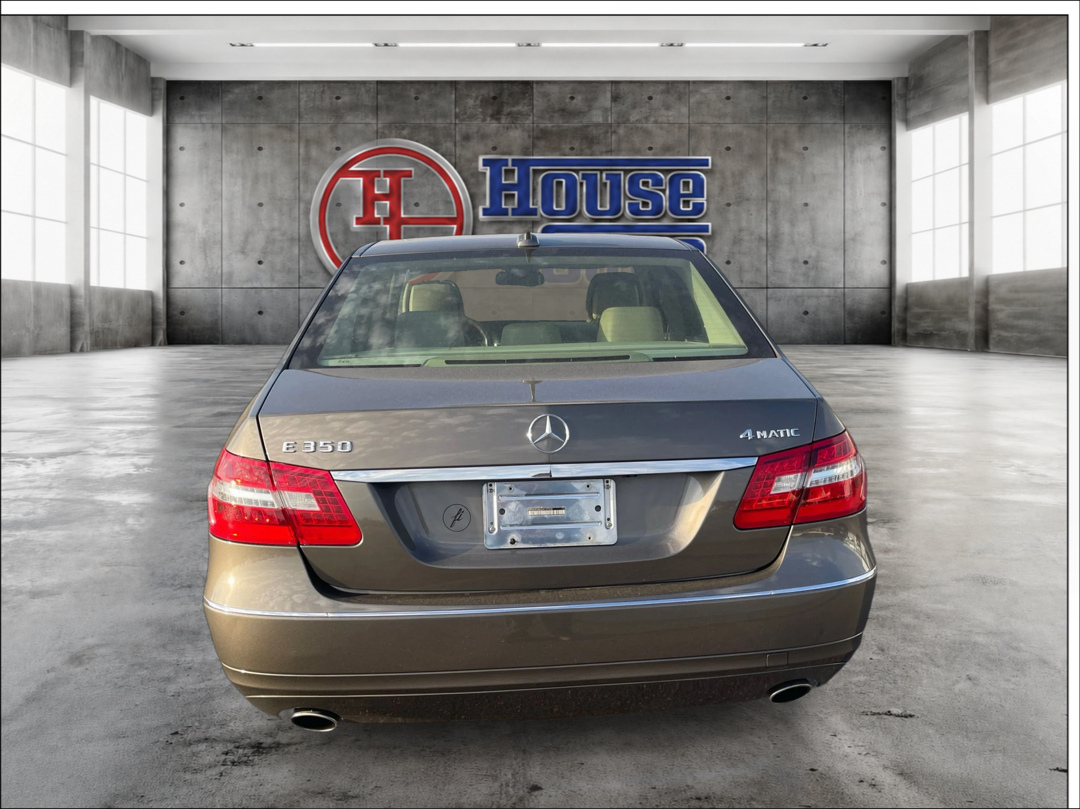 Photo 6 of this Mercedes-Benz E 350
