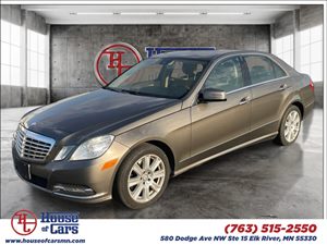 View 2013 Mercedes-Benz E 350