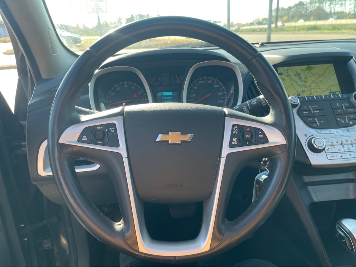 Photo 18 of this Chevrolet Equinox
