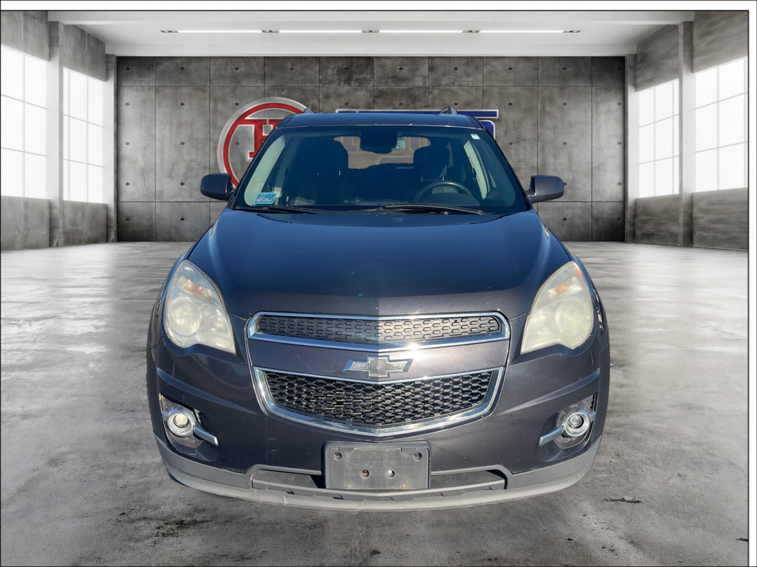 Photo 2 of this Chevrolet Equinox