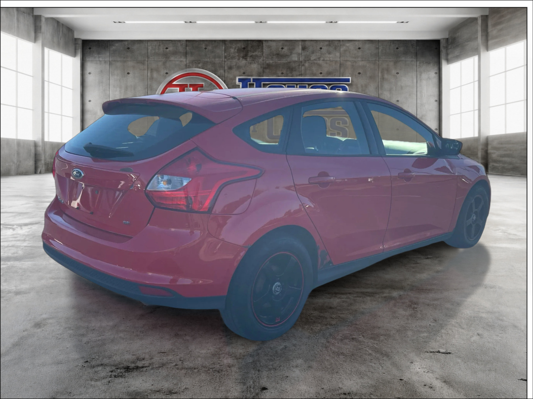 Photo 5 of this Ford Focus