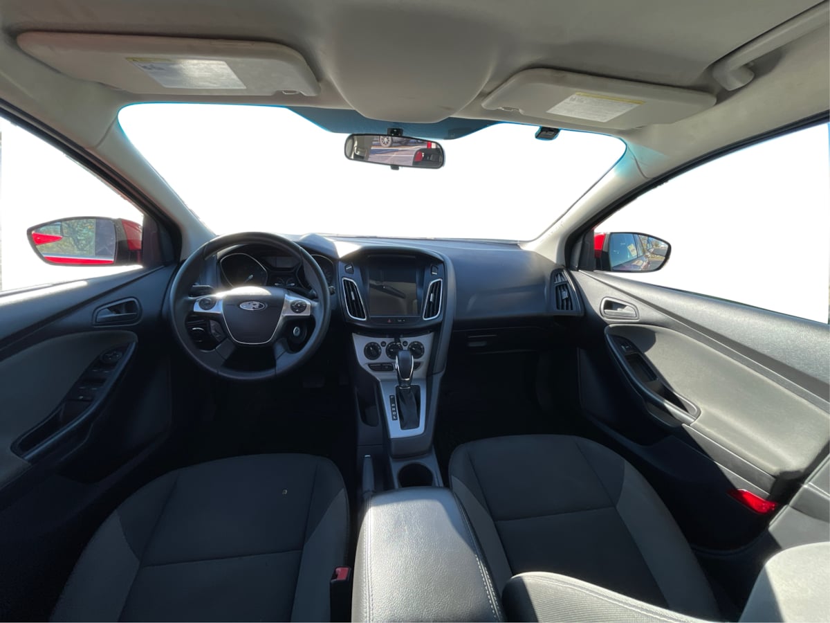 Photo 21 of this Ford Focus