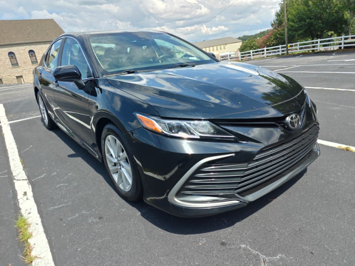 Photo 2 of this Toyota Camry