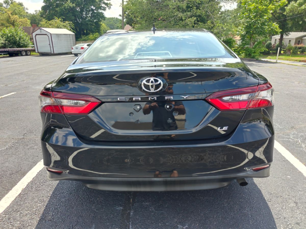 Photo 7 of this Toyota Camry