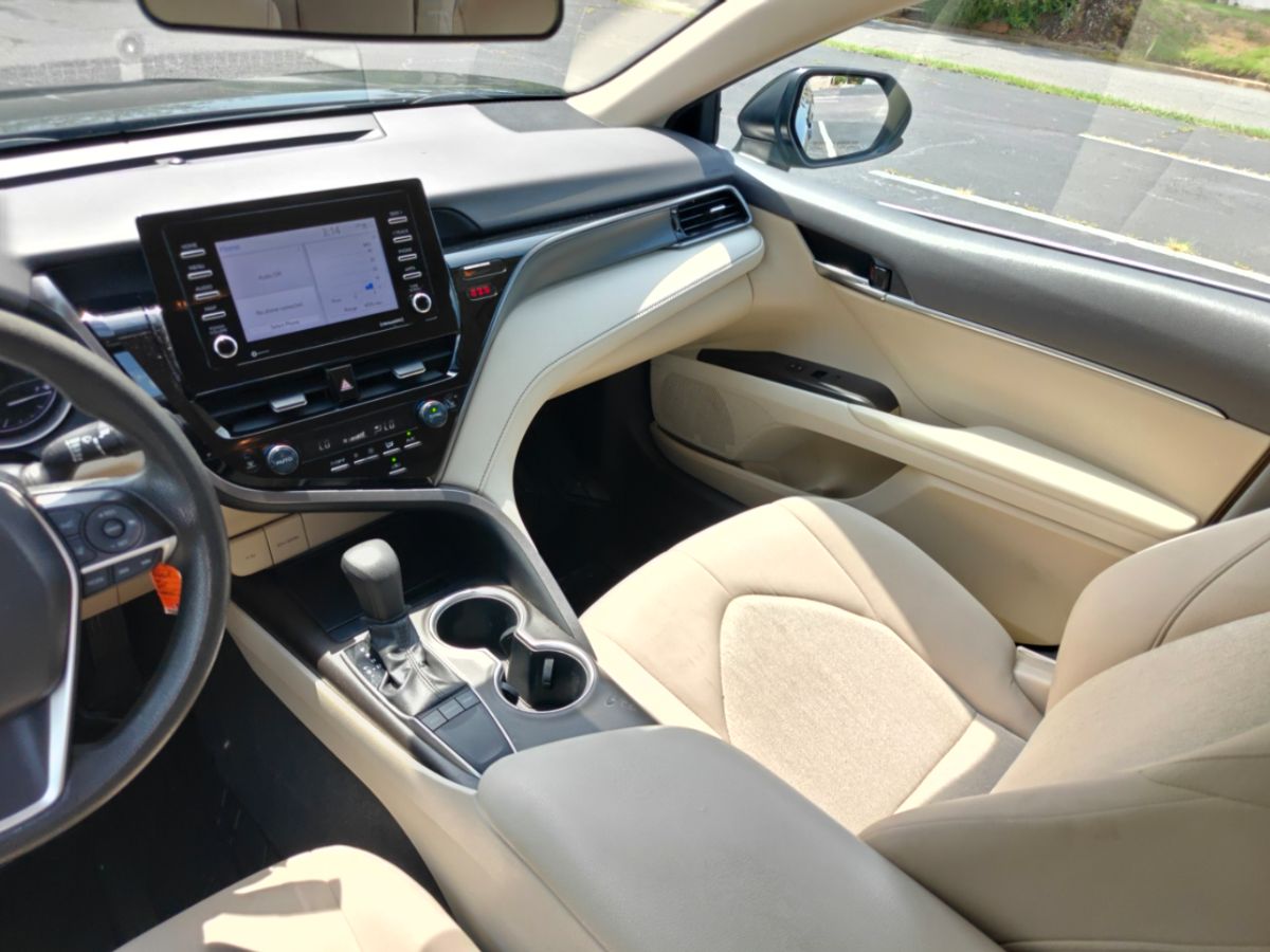 Photo 11 of this Toyota Camry