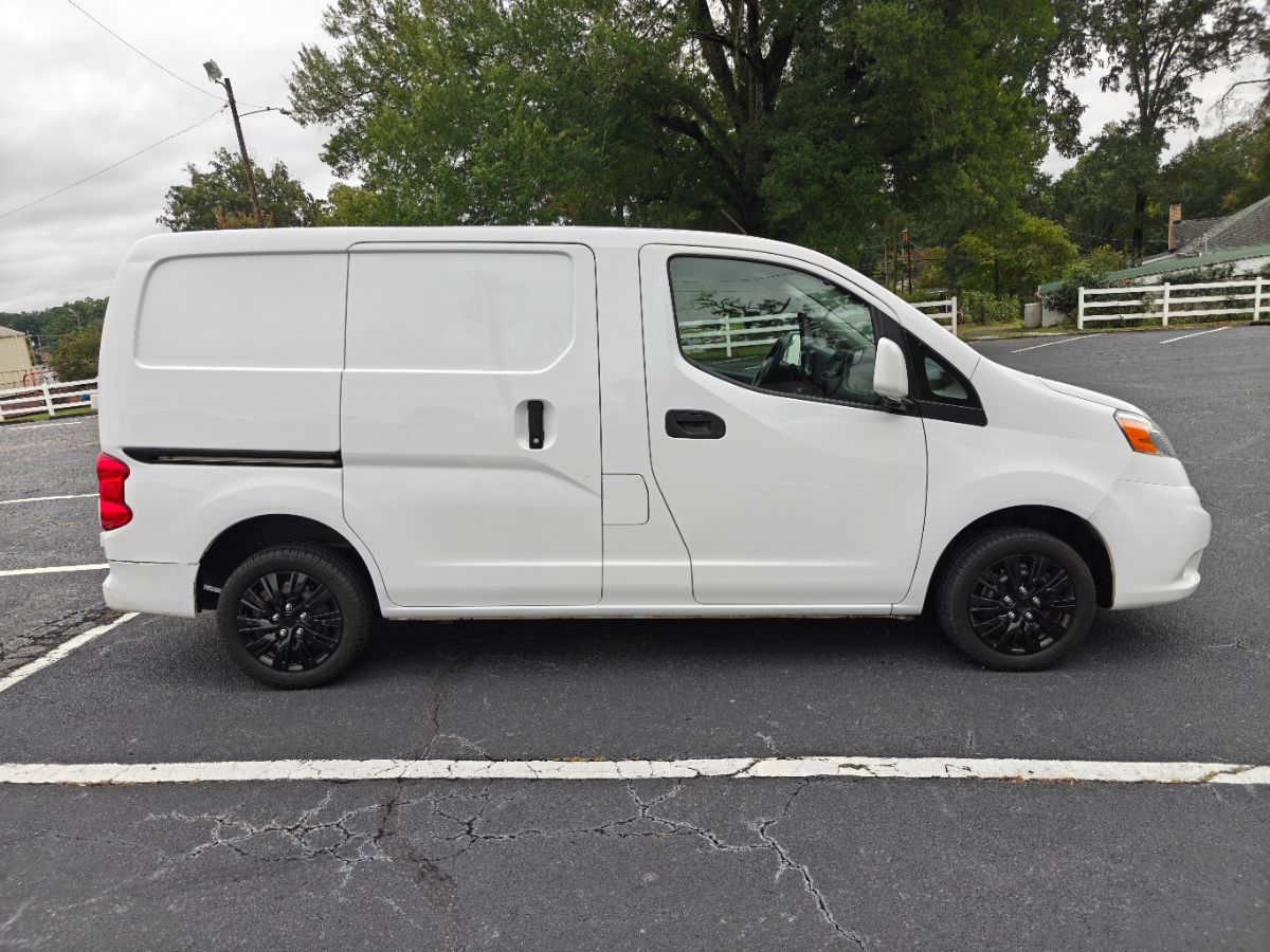 Photo 3 of this Nissan NV200 Compact Cargo