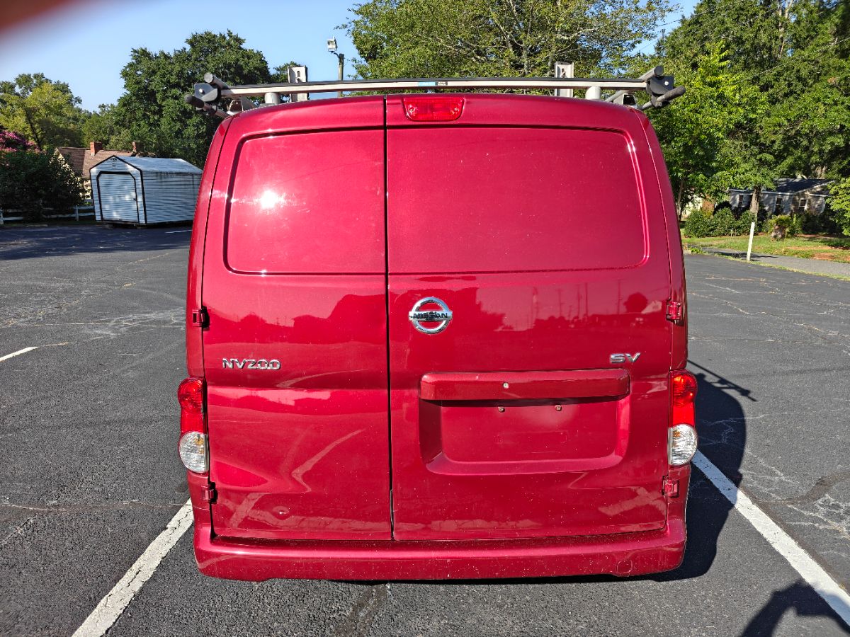 Photo 7 of this Nissan NV200