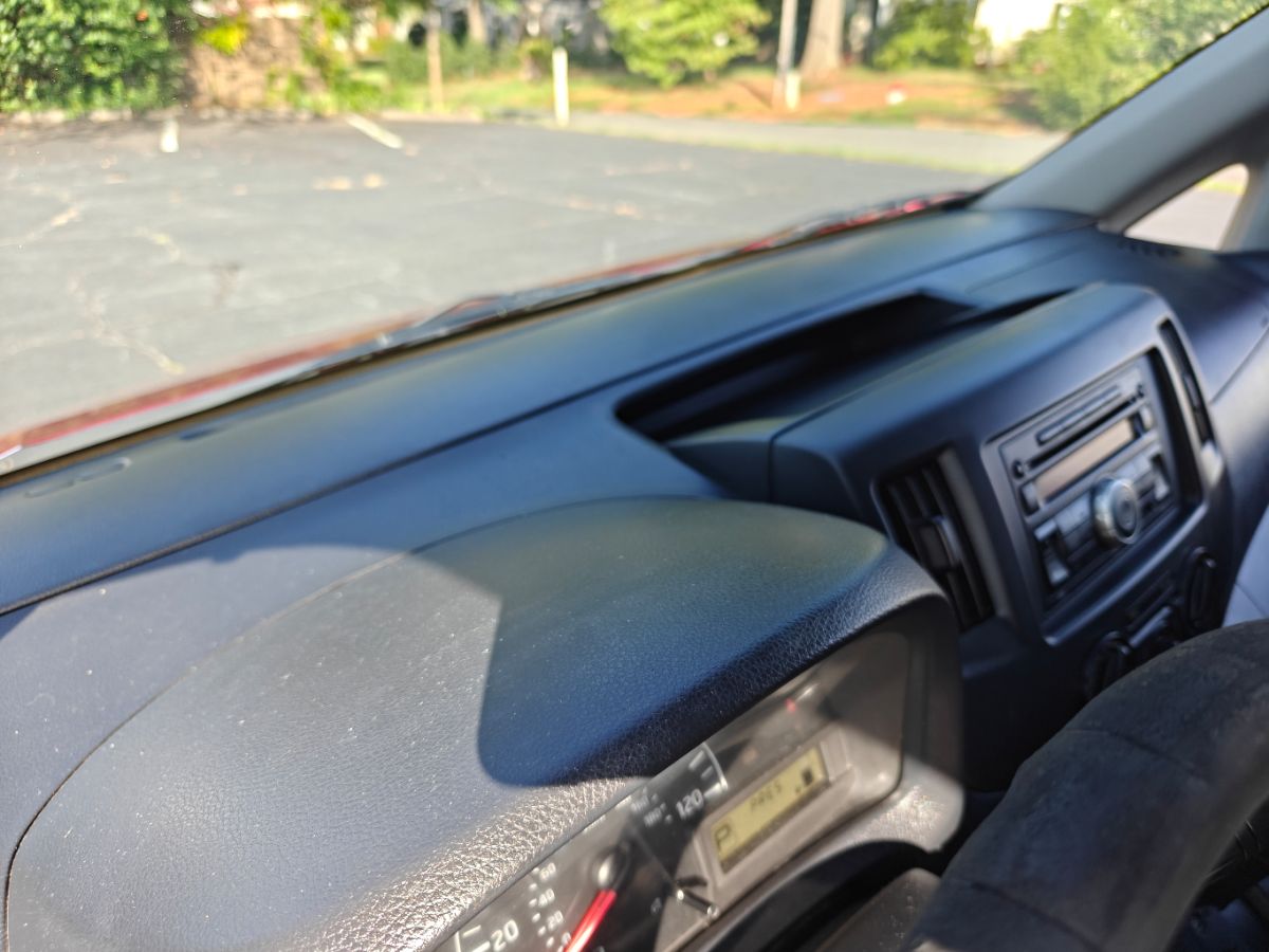 Photo 20 of this Nissan NV200
