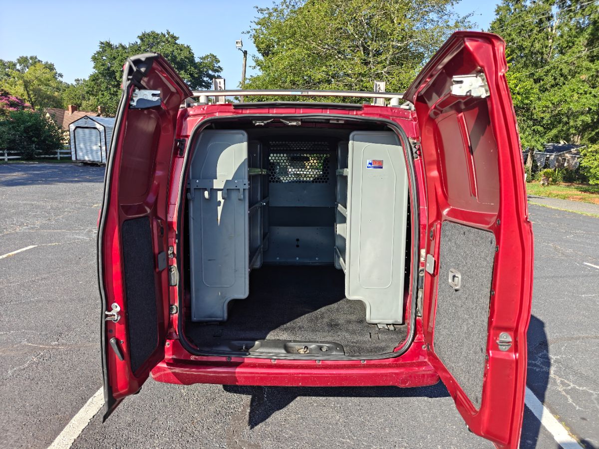 Photo 28 of this Nissan NV200