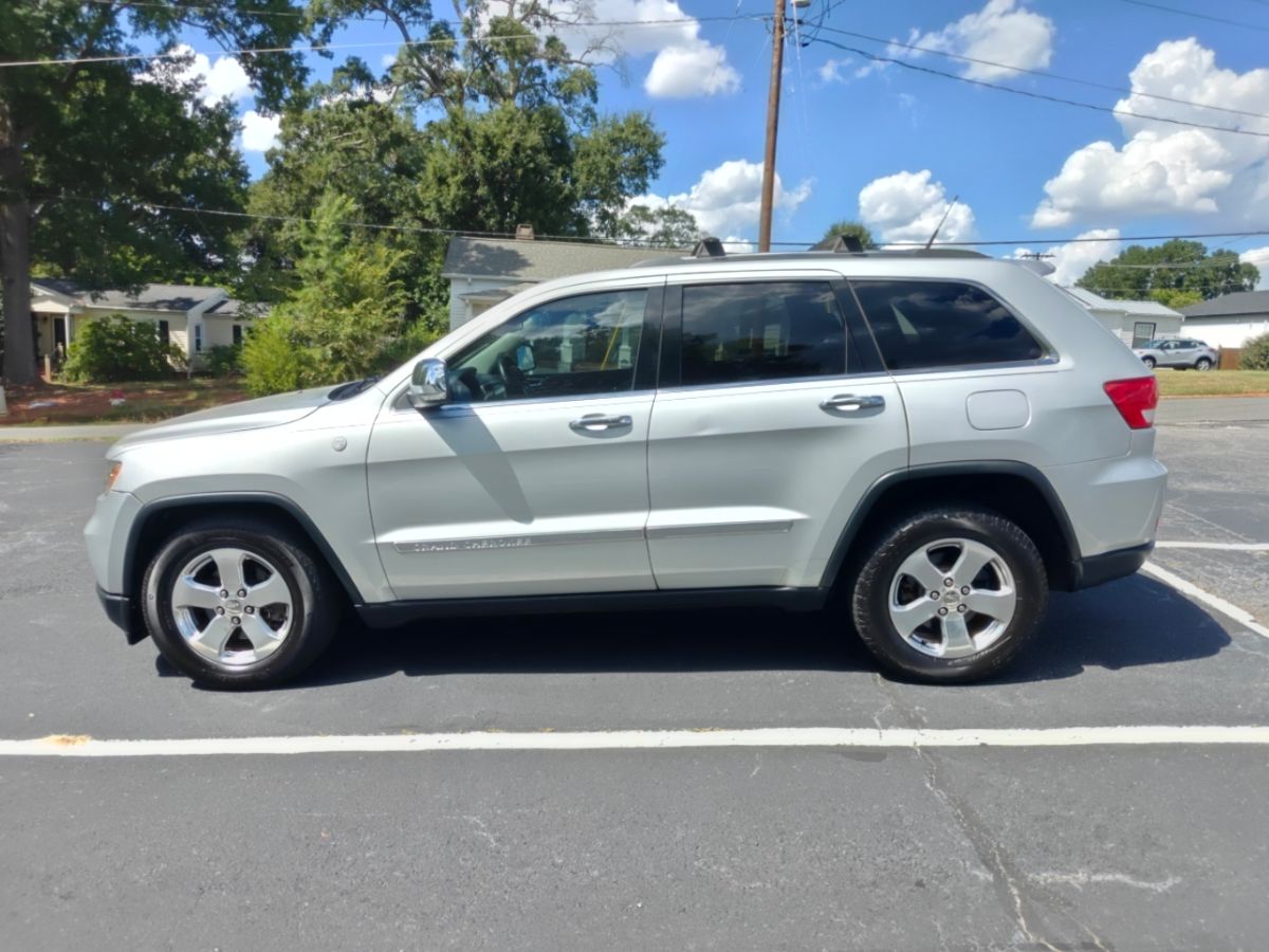 Photo 5 of this Jeep Grand Cherokee