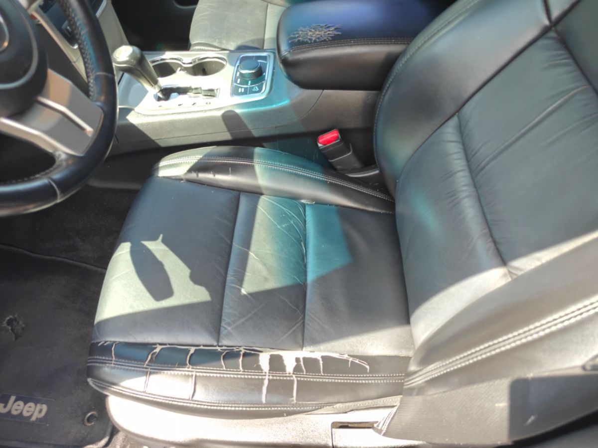 Photo 14 of this Jeep Grand Cherokee