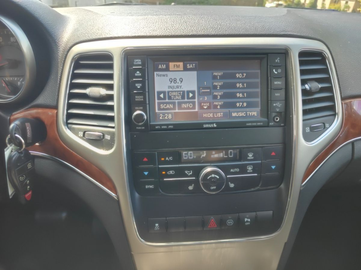 Photo 22 of this Jeep Grand Cherokee