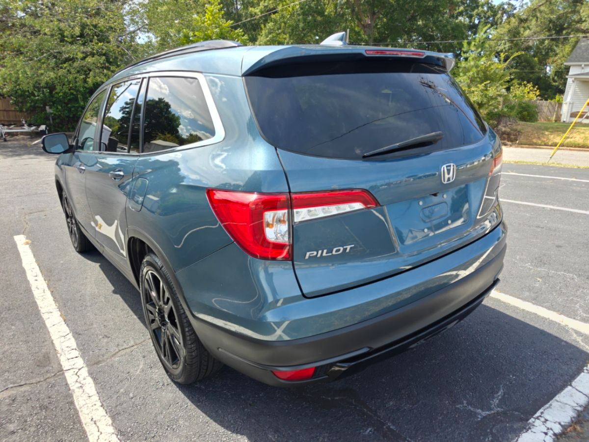 Photo 6 of this Honda Pilot