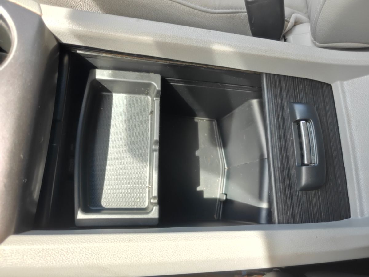 Photo 28 of this Honda Pilot