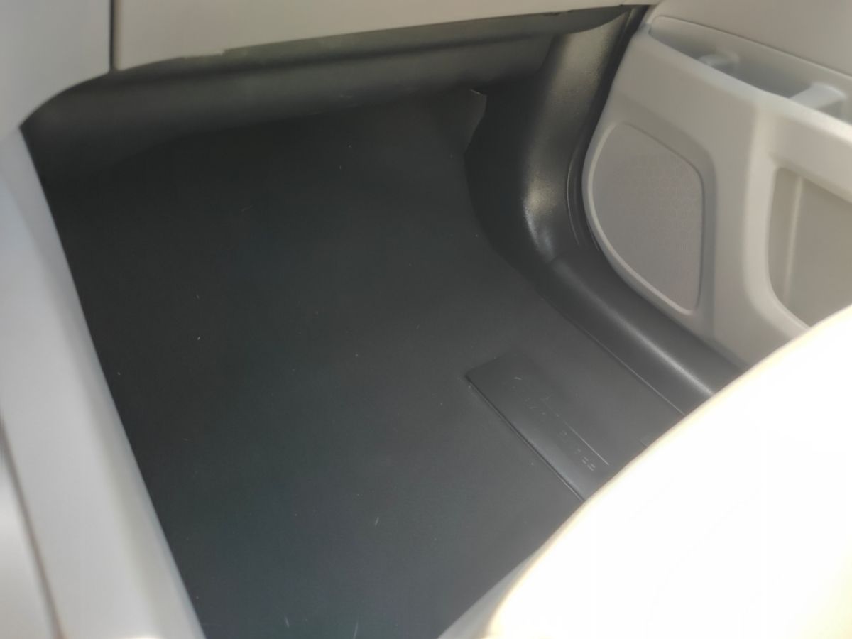 Photo 31 of this Honda Pilot