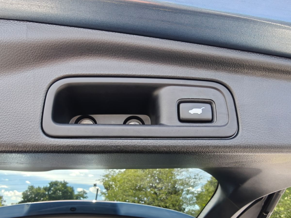 Photo 45 of this Honda Pilot