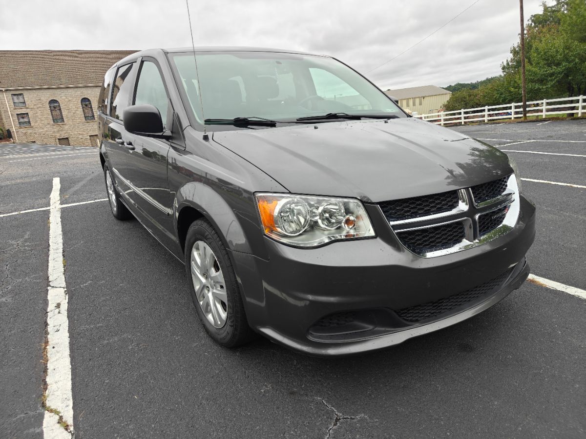 Photo 2 of this Dodge Grand Caravan