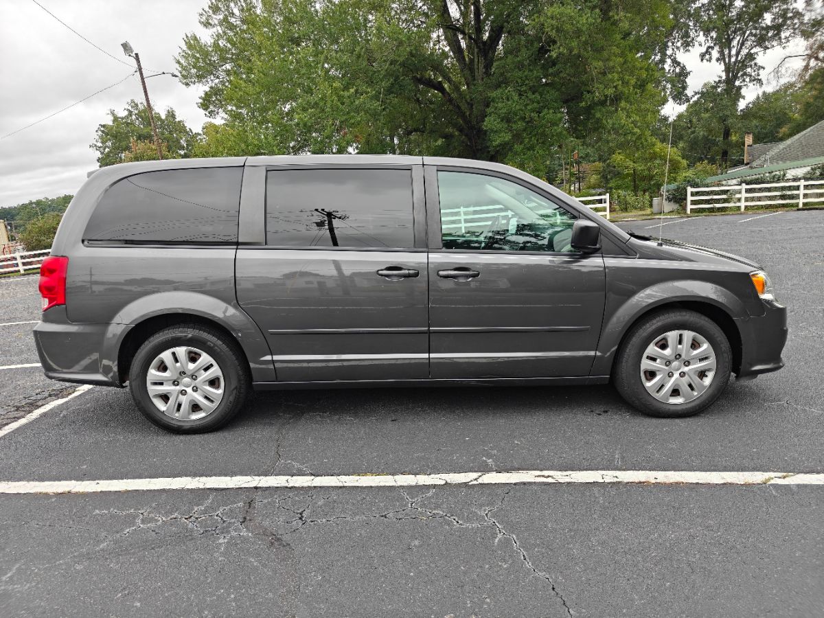 Photo 3 of this Dodge Grand Caravan