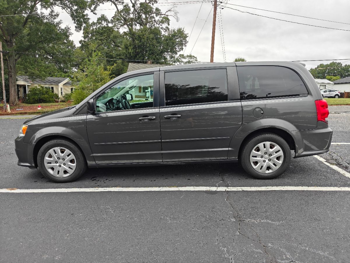 Photo 5 of this Dodge Grand Caravan