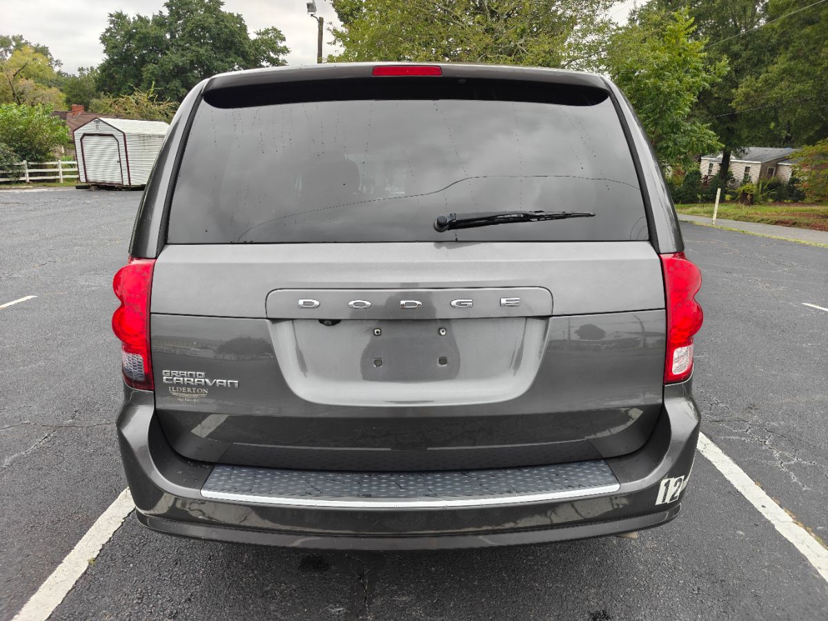 Photo 7 of this Dodge Grand Caravan