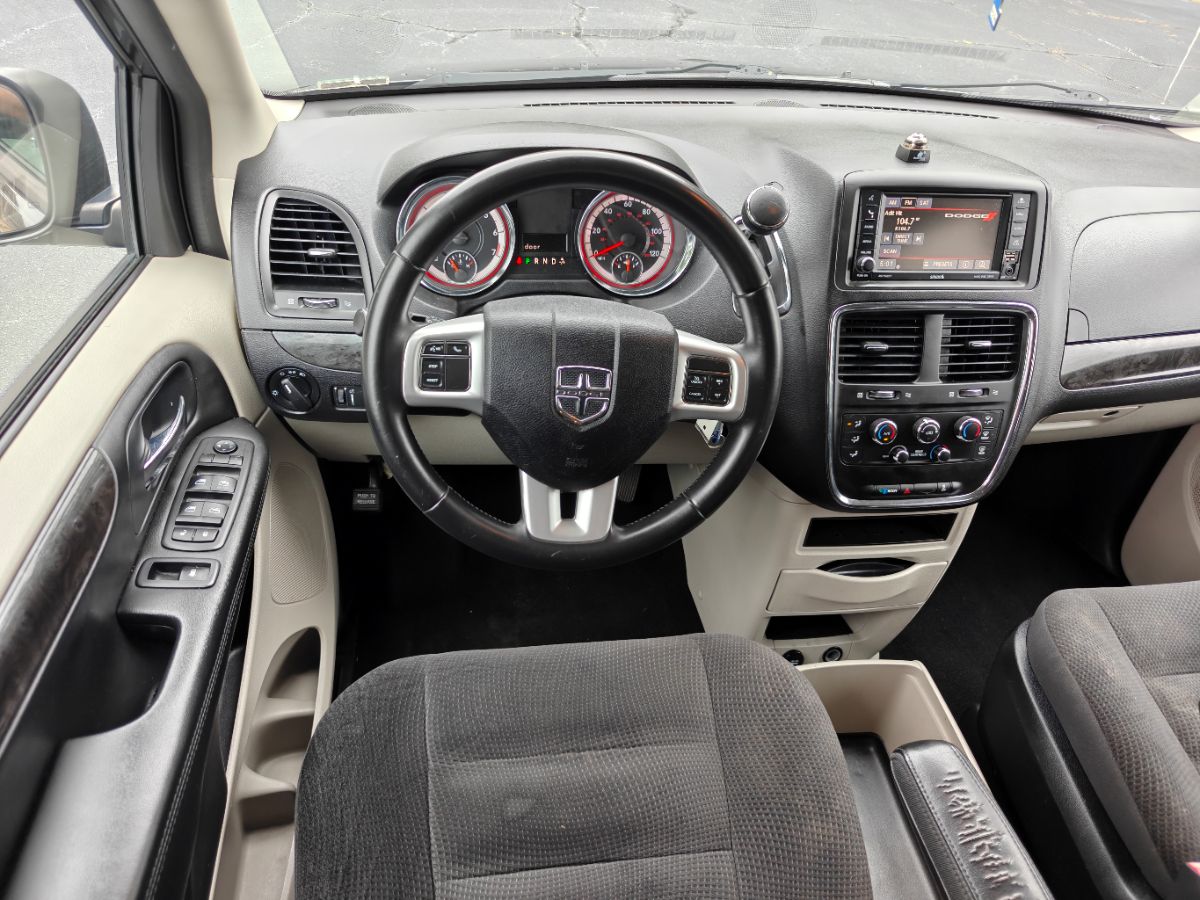 Photo 9 of this Dodge Grand Caravan