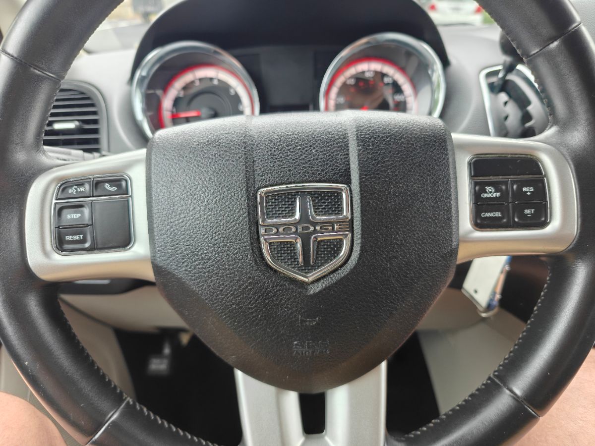 Photo 16 of this Dodge Grand Caravan