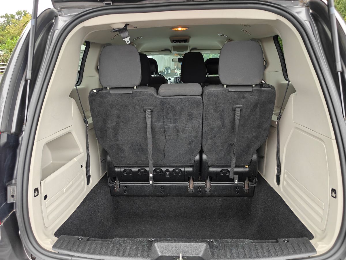 Photo 32 of this Dodge Grand Caravan