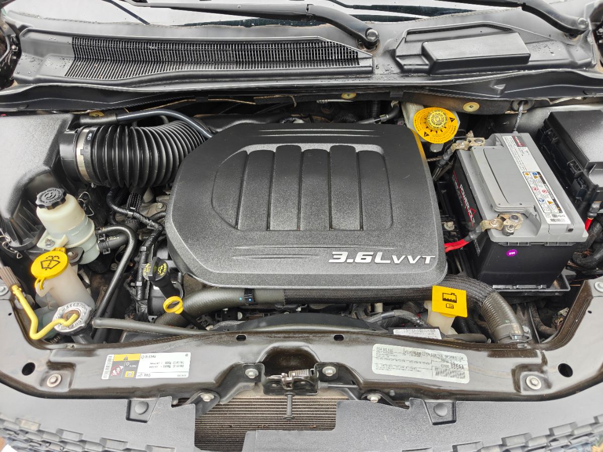Photo 36 of this Dodge Grand Caravan