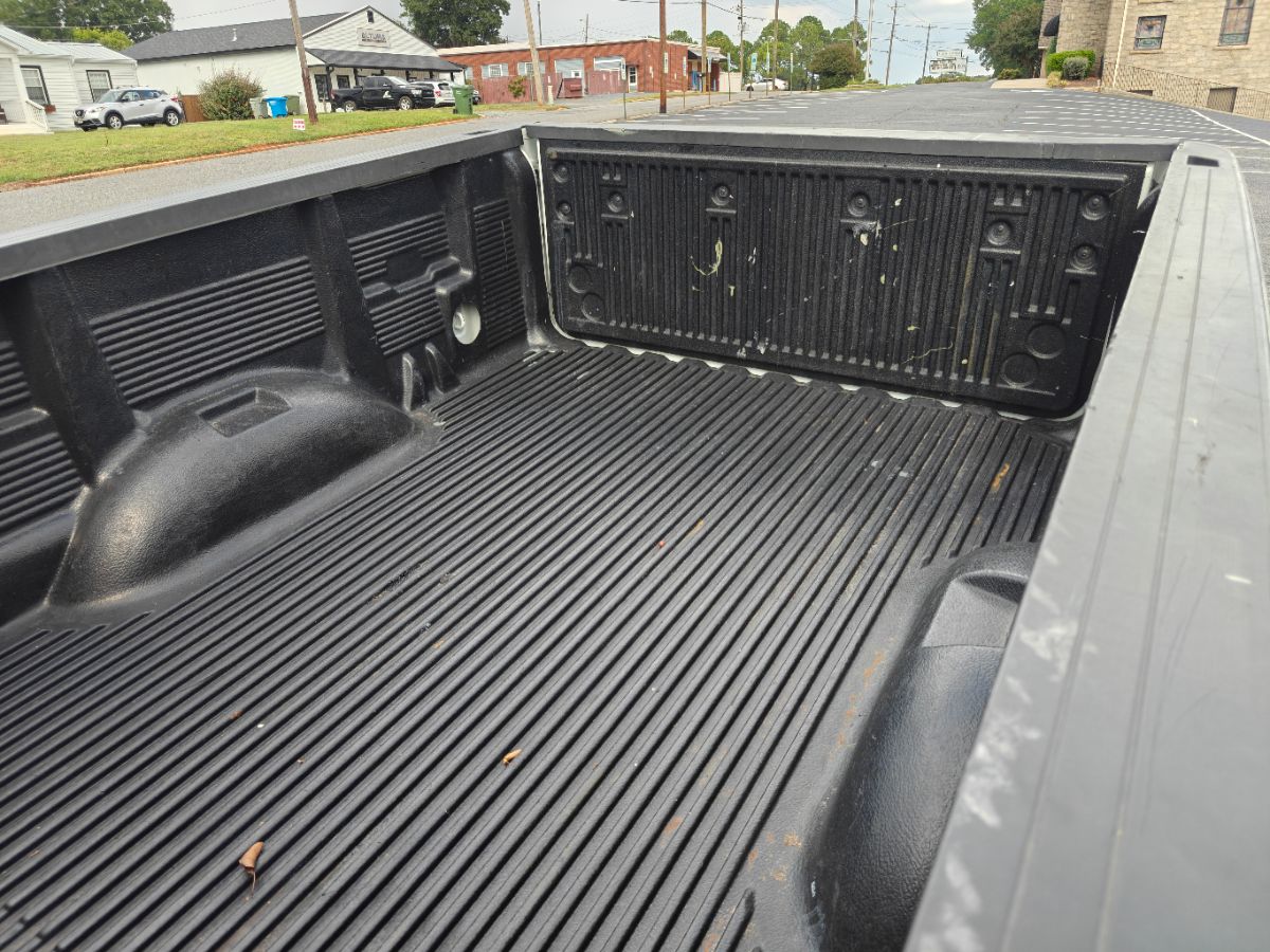 Photo 11 of this Chevrolet Colorado