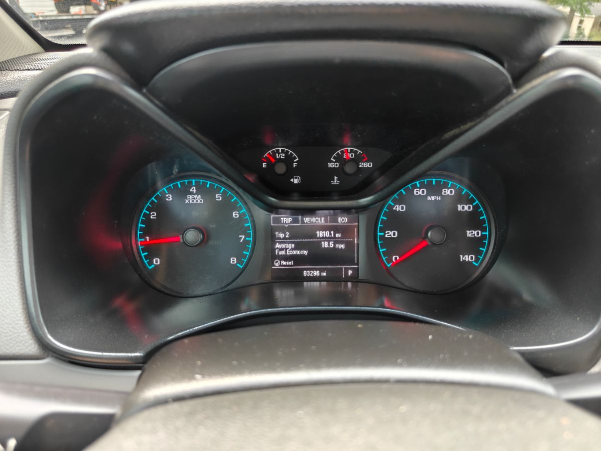 Photo 19 of this Chevrolet Colorado