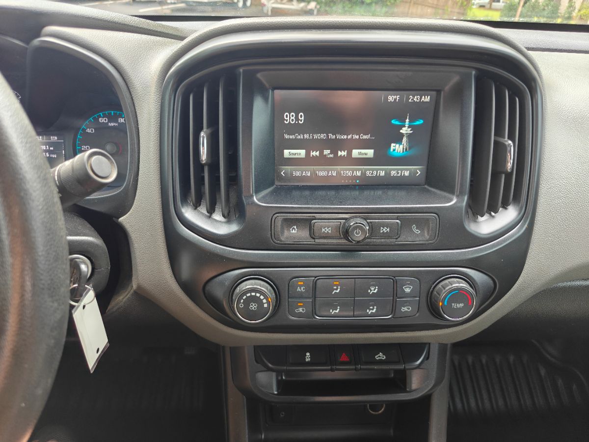 Photo 20 of this Chevrolet Colorado