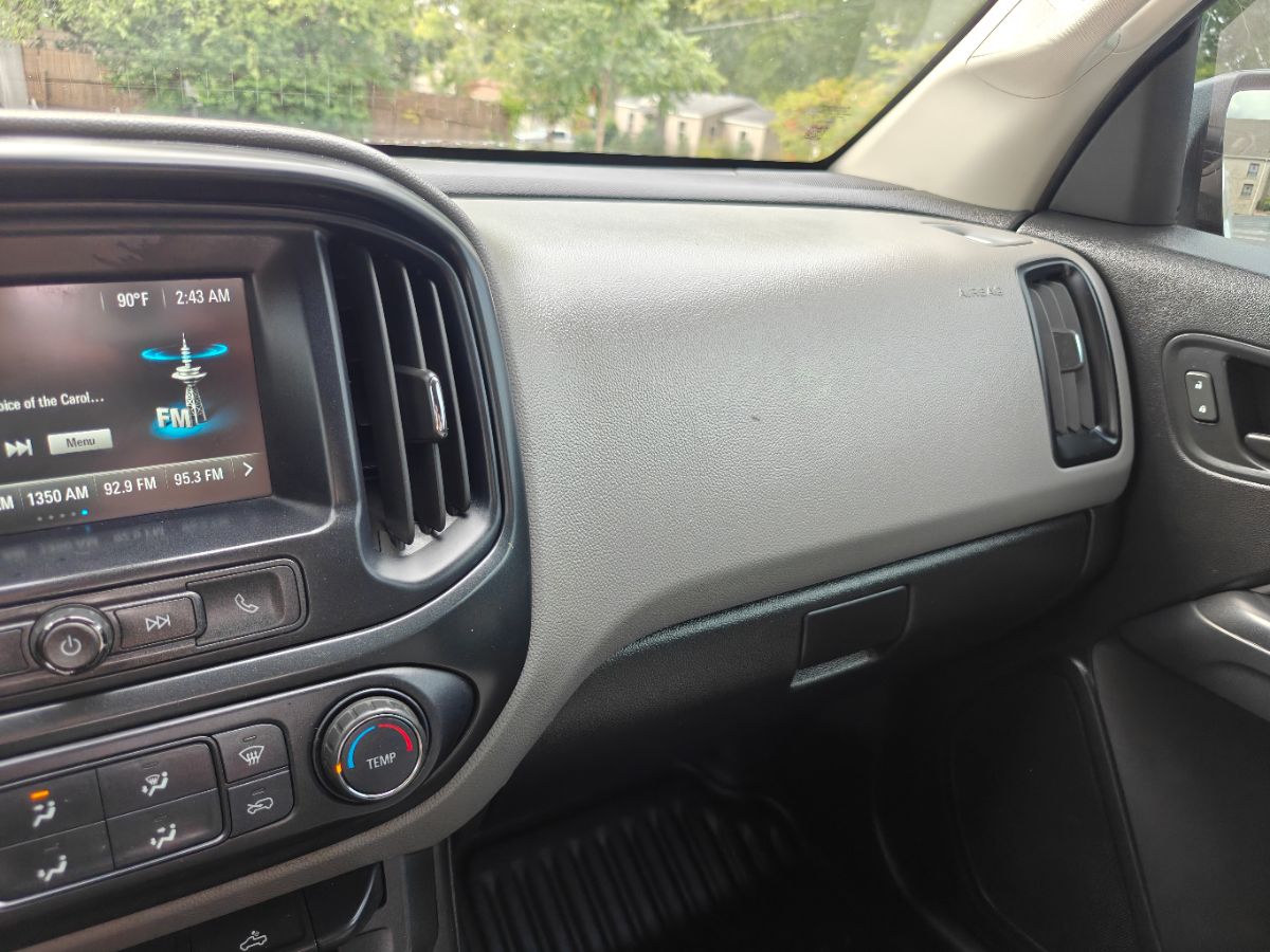 Photo 22 of this Chevrolet Colorado
