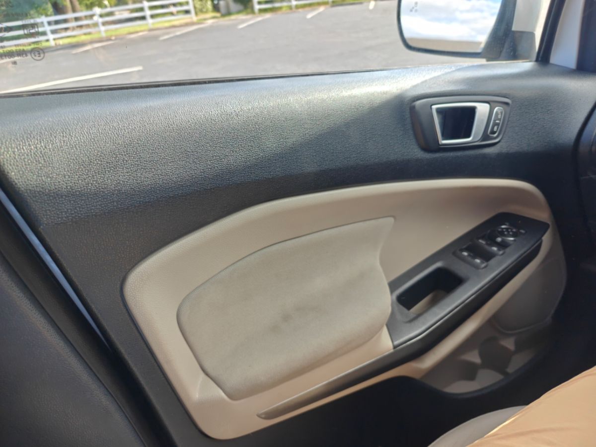 Photo 16 of this Ford EcoSport