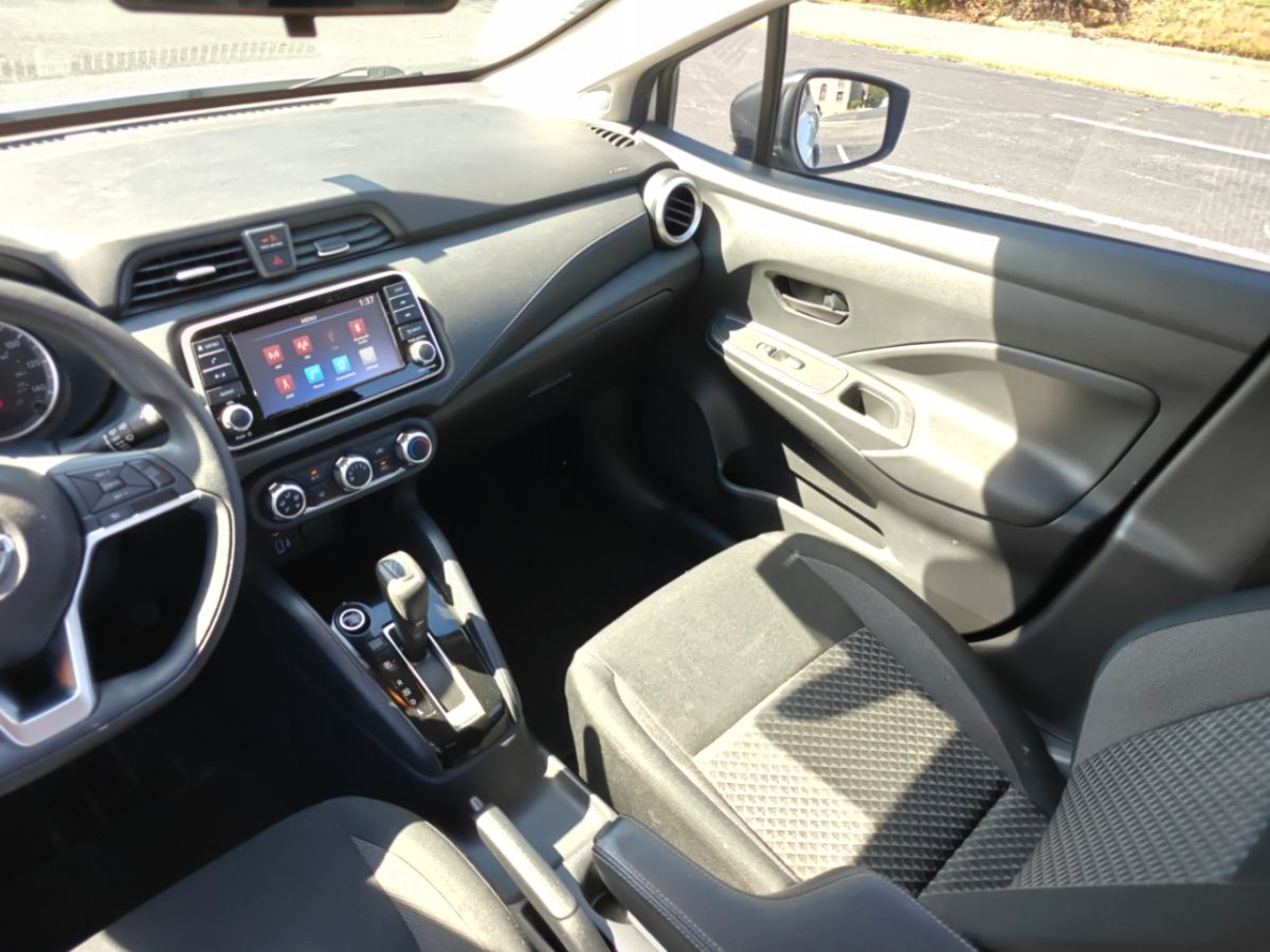 Photo 10 of this Nissan Versa