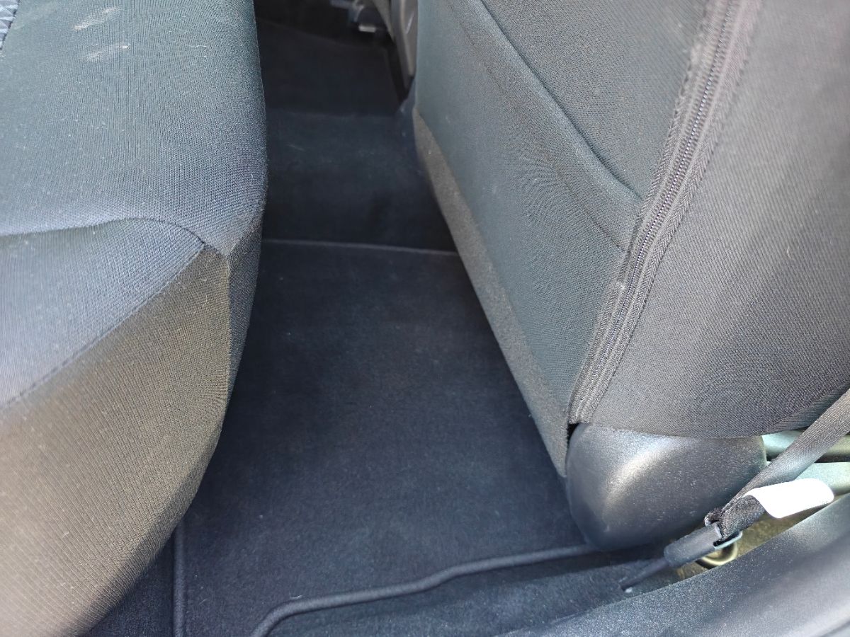 Photo 32 of this Nissan Versa