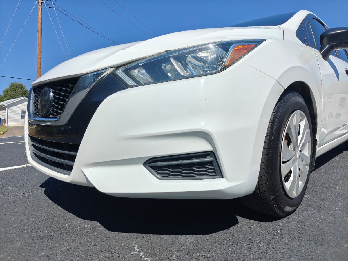 Photo 38 of this Nissan Versa