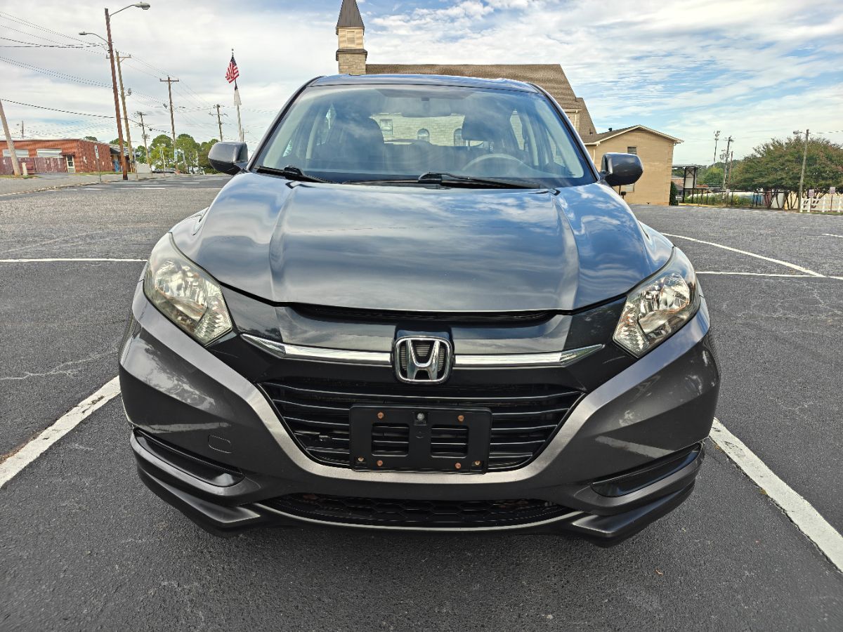Photo 4 of this Honda HR-V