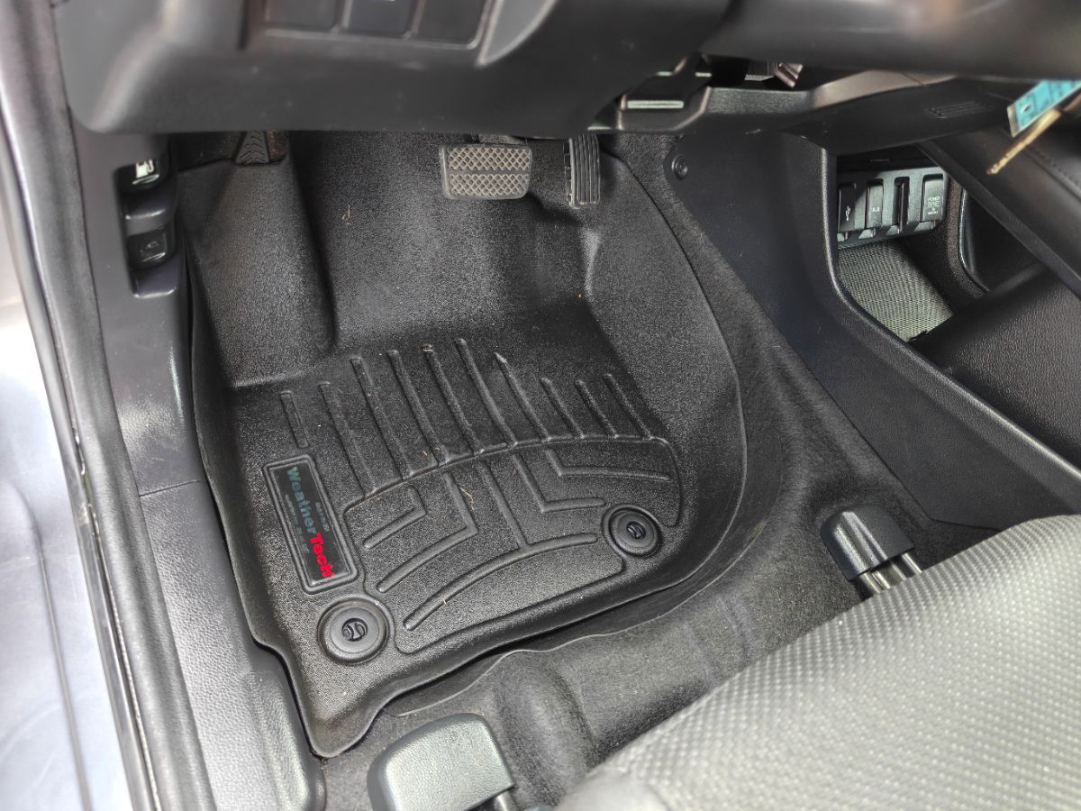 Photo 14 of this Honda HR-V