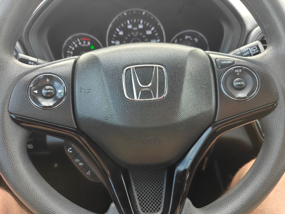 Photo 17 of this Honda HR-V