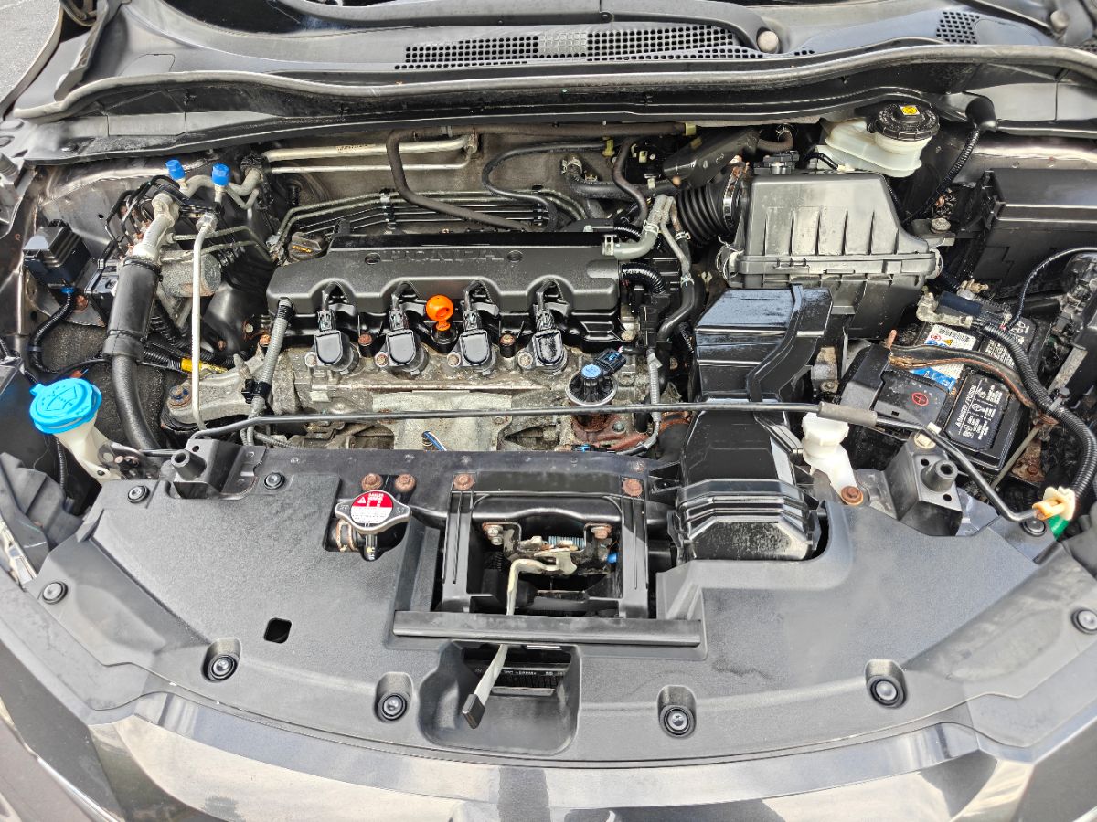 Photo 38 of this Honda HR-V