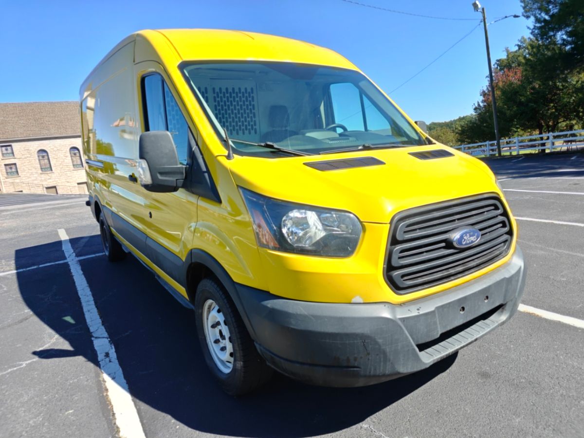 Photo 2 of this Ford Transit Van