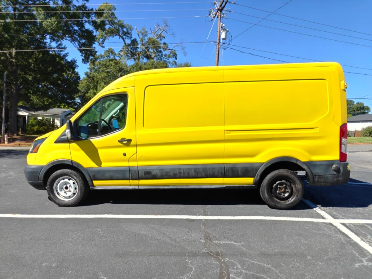 Photo 5 of this Ford Transit Van
