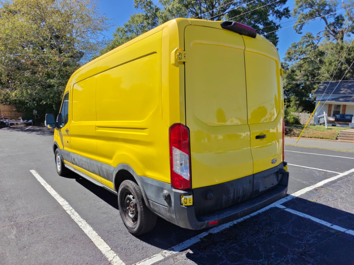 Photo 6 of this Ford Transit Van