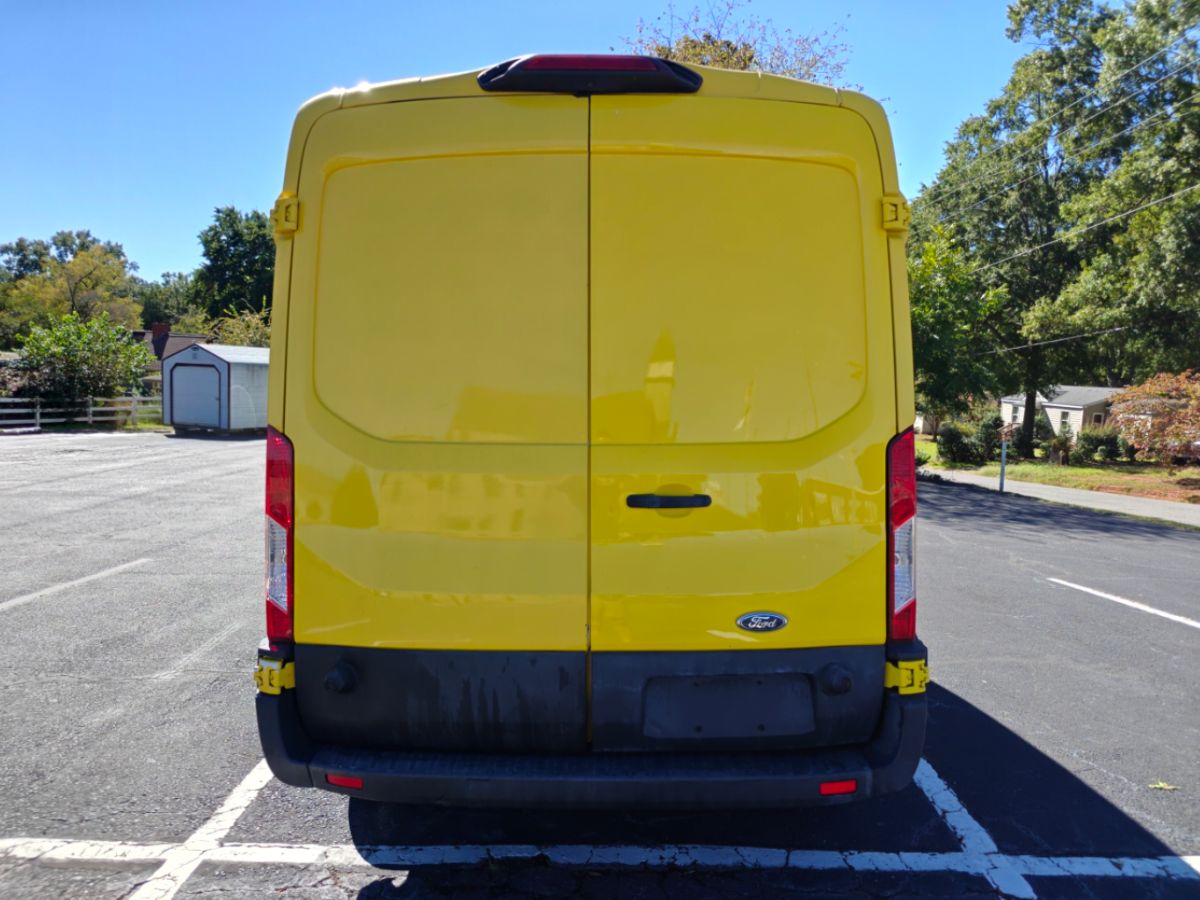 Photo 7 of this Ford Transit Van