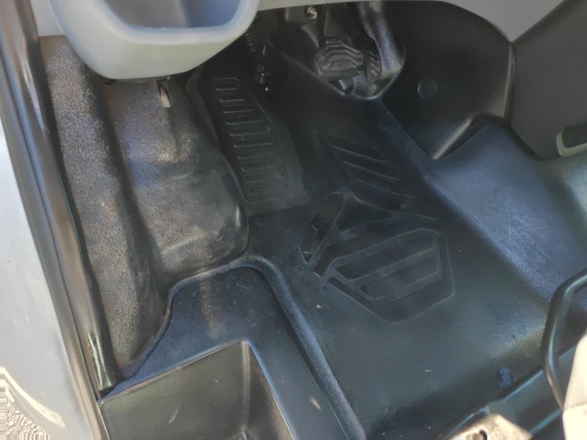 Photo 12 of this Ford Transit Van