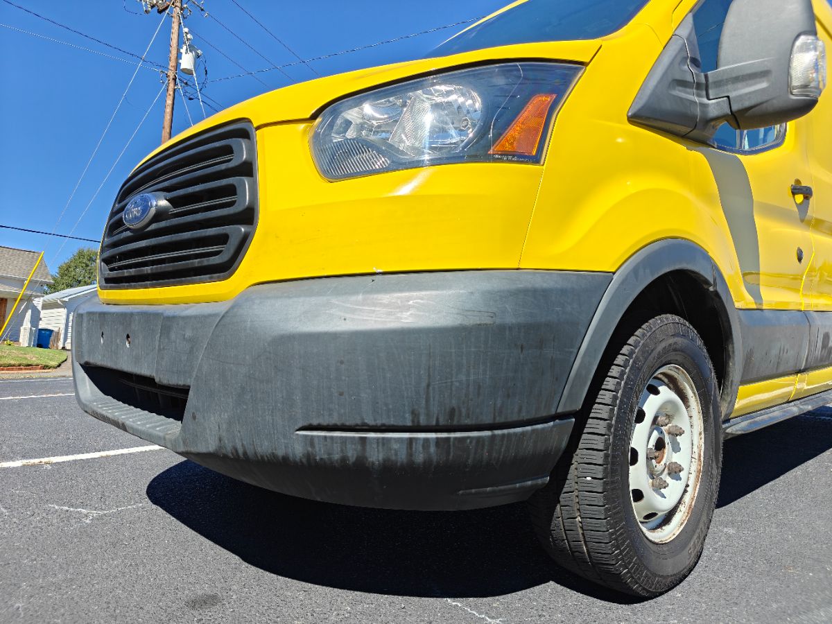 Photo 34 of this Ford Transit Van