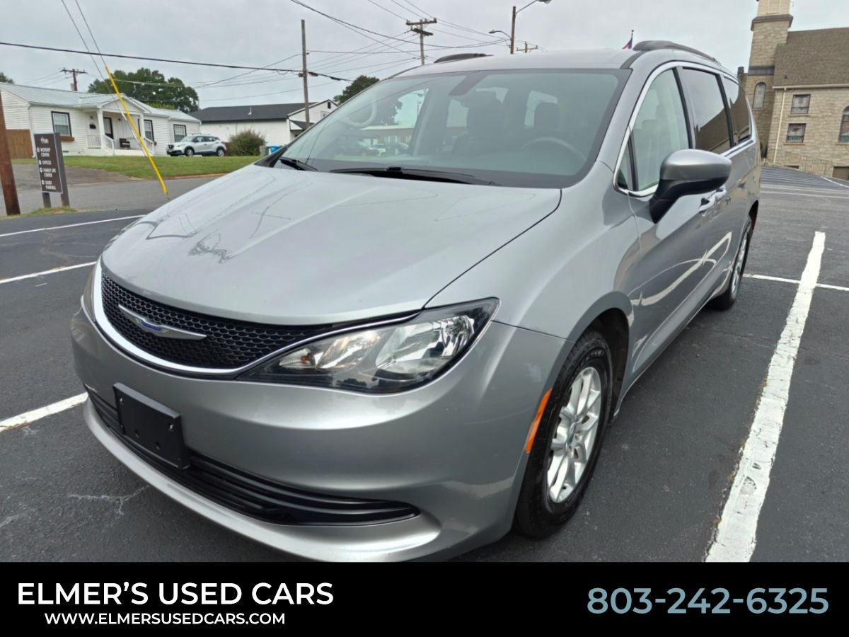 2020 Chrysler Voyager